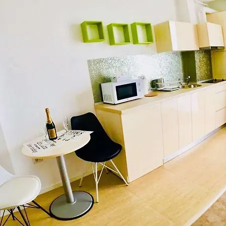 Studio Promenada Beach ナボダリ